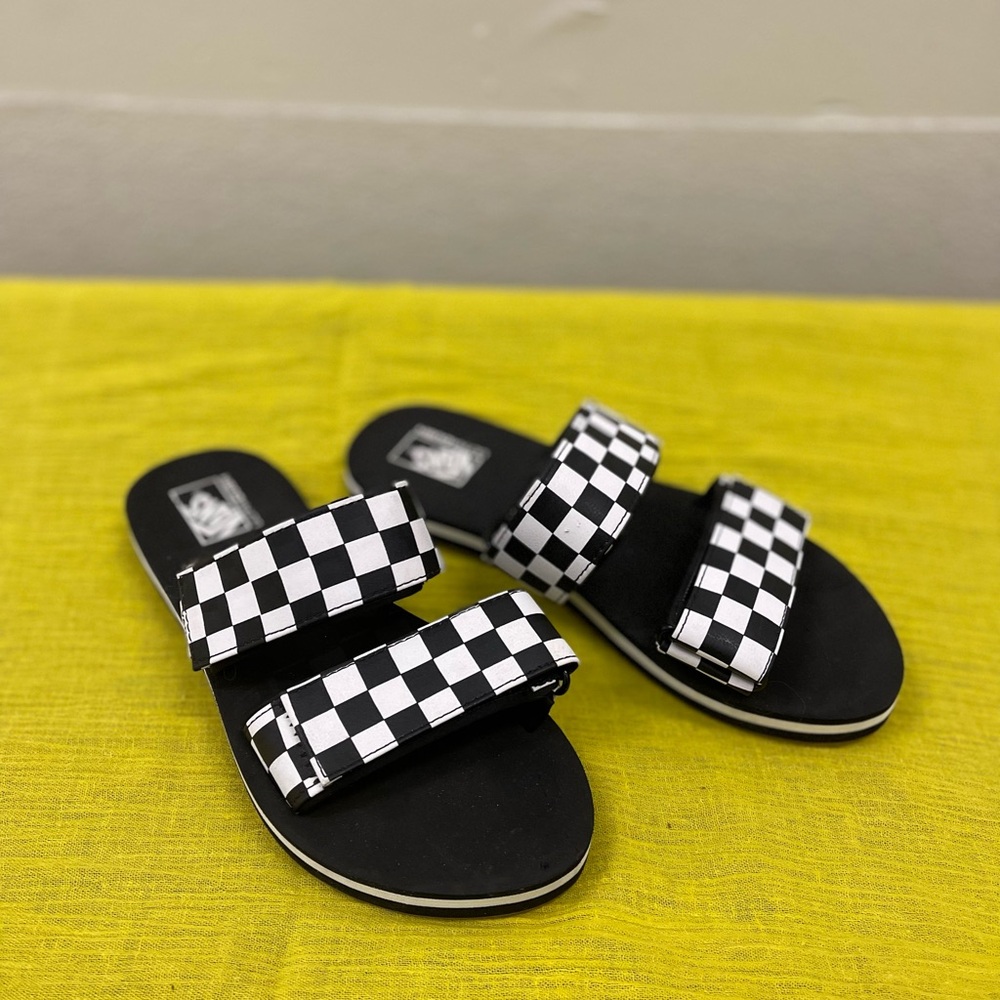 NEW Vans Checkered Slide Sandals